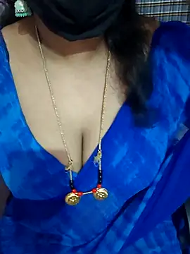 luci-queen online show from May 2026 08:09:01 AM
