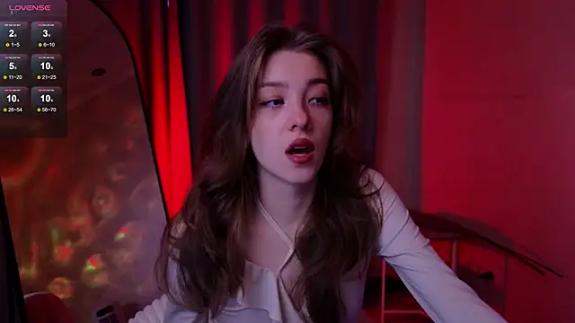 AstraMist online show from October 2025 01:11:01 PM