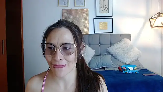 Snapshot of _naomi_s chatting on September 2025 01:46:01 PM naomi s online show from September 2025 01:46:01 PM