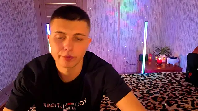 Denisx444 online show from December 2025 10:49:01 PM