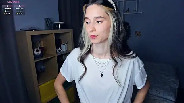 AntonettaTarring online show from September 2025 07:21:02 AM