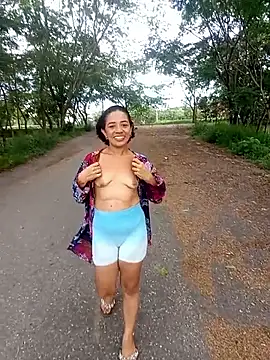 Snapshot of charlotte_dante212 chatting on December 2025 09:09:01 PM charlotte dante212 online show from December 2025 09:09:01 PM