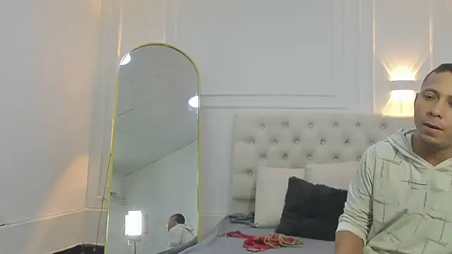 Snapshot of charlotte_dante212 chatting on April 2026 03:56:01 AM charlotte dante212 online show from April 2026 03:56:01 AM