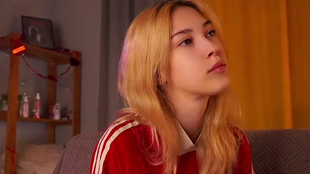 AngelicRice online show from March 2026 01:39:01 PM