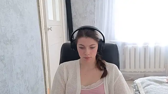 CutieAnny online show from November 2025 06:03:02 AM