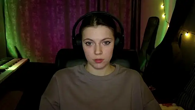 CutieAnny online show from March 2026 09:40:02 PM