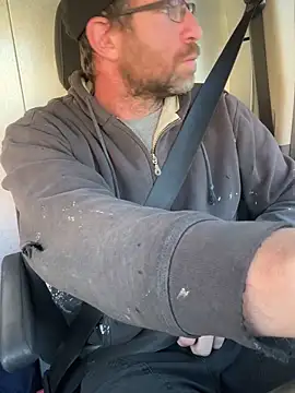 Snapshot of kyle_YEG chatting on October 2025 03:13:01 PM kyle YEG online show from October 2025 03:13:01 PM