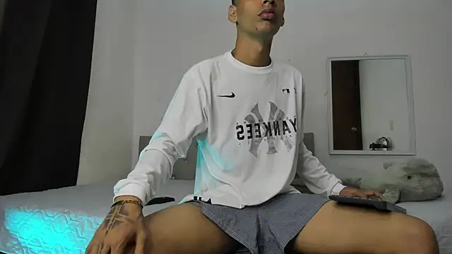 twinkDuohot online show from September 2025 01:32:02 AM