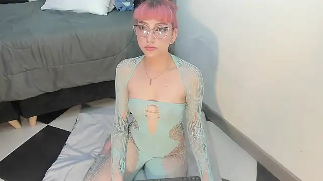 sophia arevalo online show from March 2026 03:14:01 AM