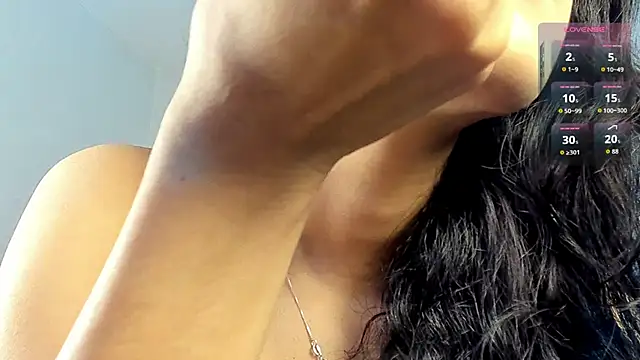 emycarver09 online show from February 2026 10:53:02 AM