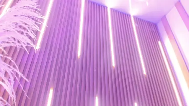 ArianaSantana online show from December 2025 01:04:02 PM