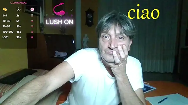 Snapshot of lattediyak chatting on October 2025 11:49:02 PM lattediyak online show from October 2025 11:49:02 PM
