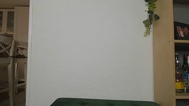 KizzyXx online show from July 2026 07:17:01 AM