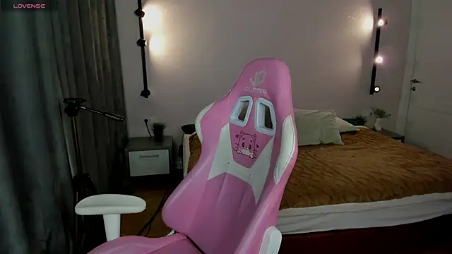 Belle Wa1ker online show from November 2025 01:04:02 AM