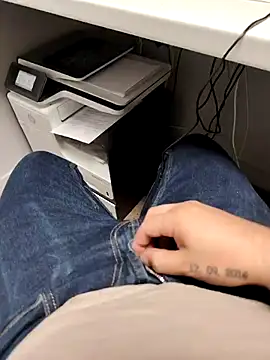 Snapshot of Alberto2840 chatting on September 2025 05:24:01 PM Alberto2840 online show from September 2025 05:24:01 PM