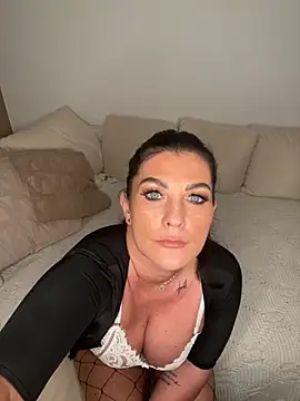 Nola Luxx-offiziell online show from September 2025 06:29:01 PM