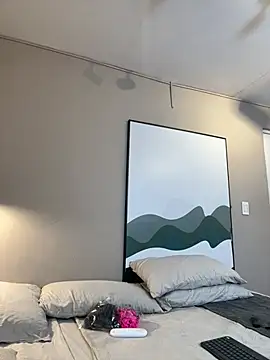 Tayler Kim online show from February 2026 06:48:01 PM