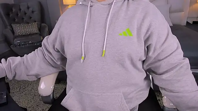 Miss Francheska online show from February 2026 11:59:01 AM