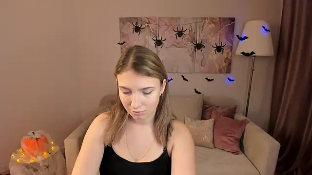 MilinaMorris online show from October 2025 01:06:01 AM