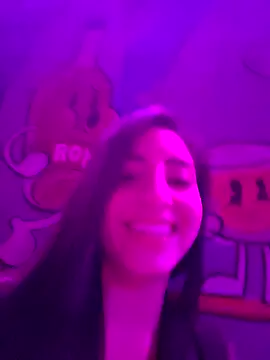 Alicia vellami online show from November 2025 04:07:02 AM