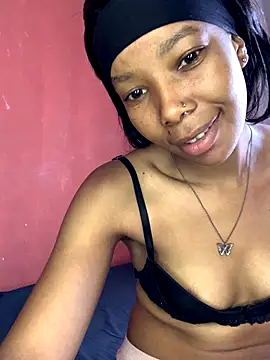 Snapshot of Pretty_Beauty chatting on October 2025 09:59:02 AM Pretty Beauty online show from October 2025 09:59:02 AM