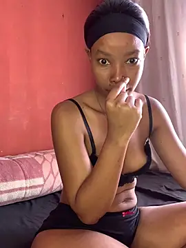 Snapshot of Pretty_Beauty chatting on October 2025 08:21:01 AM Pretty Beauty online show from October 2025 08:21:01 AM