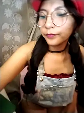 Snapshot of Regina_Shine chatting on October 2025 03:07:02 AM Regina Shine online show from October 2025 03:07:02 AM