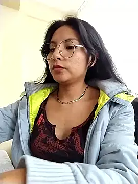 Regina Shine online show from January 2026 08:14:01 PM