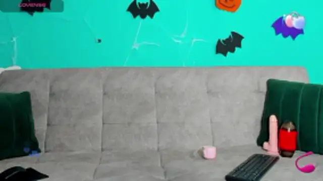 Maikol Ortiz online show from November 2025 12:49:01 PM