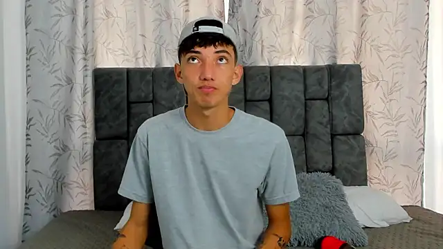 Maikol Ortiz online show from December 2025 12:22:02 PM