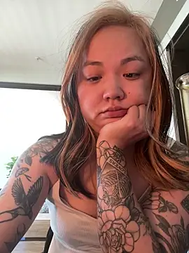 violet lin online show from April 2026 10:14:02 PM