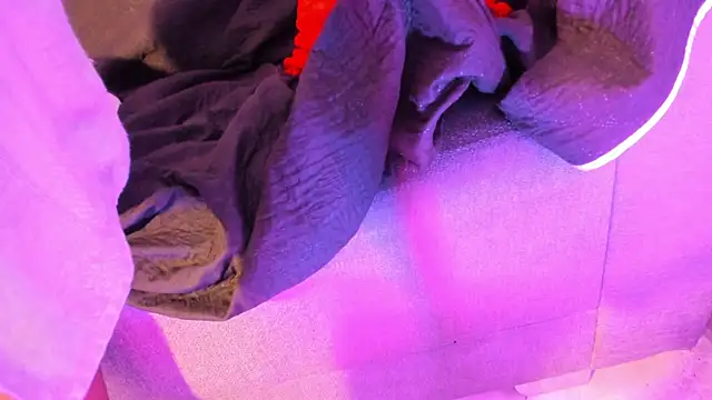 Snapshot of criss_zuri chatting on February 2026 12:33:01 PM criss zuri online show from February 2026 12:33:01 PM