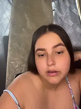 mia-08martinez  online show from May 2026 10:06:01 PM