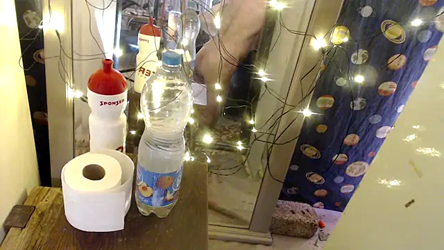 Snapshot of BiglovelyXXL chatting on October 2025 07:05:02 AM BiglovelyXXL online show from October 2025 07:05:02 AM