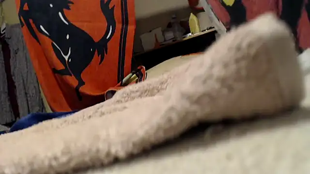 Snapshot of BiglovelyXXL chatting on December 2025 04:50:01 AM BiglovelyXXL online show from December 2025 04:50:01 AM