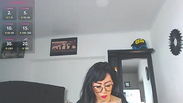 Snapshot of Vicky_hotmilf chatting on April 2026 10:26:01 AM Vicky hotmilf online show from April 2026 10:26:01 AM