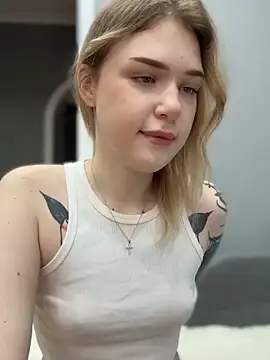 Snapshot of elliss_ chatting on October 2025 07:40:02 AM elliss  online show from October 2025 07:40:02 AM