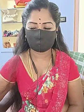 Snapshot of tamilammukuttyy chatting on July 2026 03:13:01 AM tamilammukuttyy online show from July 2026 03:13:01 AM