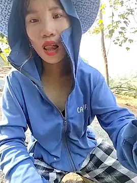 Tin tanny online show from December 2025 06:40:02 AM