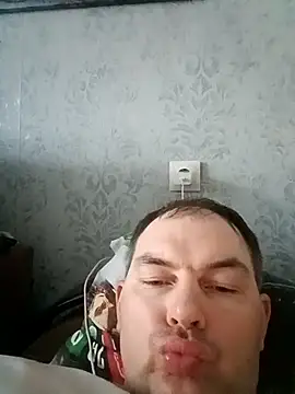 SummerArthur online show from September 2025 06:58:02 AM