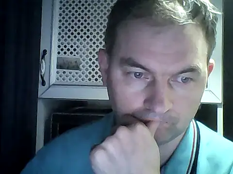 SummerArthur online show from October 2025 07:33:02 PM