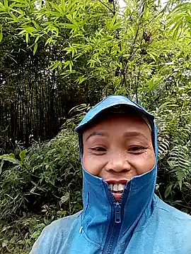 Snapshot of kihi-yo chatting on October 2025 05:44:02 AM kihi-yo online show from October 2025 05:44:02 AM