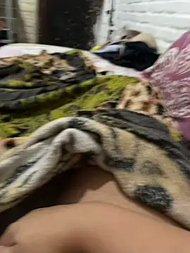 Snapshot of morenax35 chatting on September 2025 12:47:01 AM morenax35 online show from September 2025 12:47:01 AM