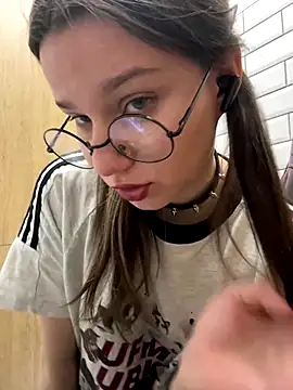 MiniVi online show from September 2025 05:45:02 AM