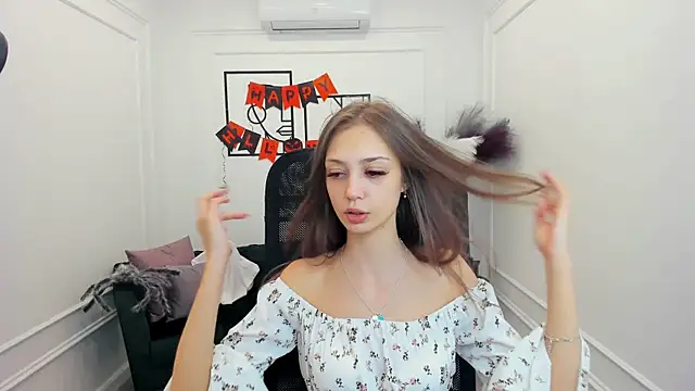 EmilyGraydis online show from October 2025 04:46:01 AM