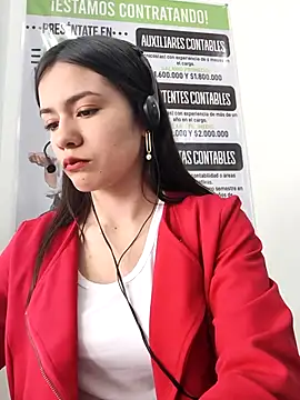 CHARLOTTE  05 online show from November 2025 12:49:01 PM