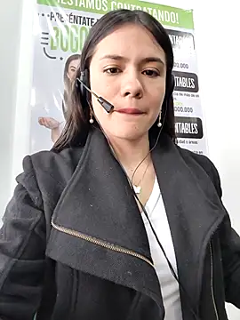 CHARLOTTE  05 online show from November 2025 12:38:01 PM