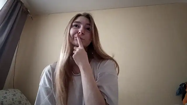 Nymera flare online show from November 2025 06:36:01 AM