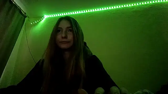 Nymera flare online show from November 2025 06:35:01 AM