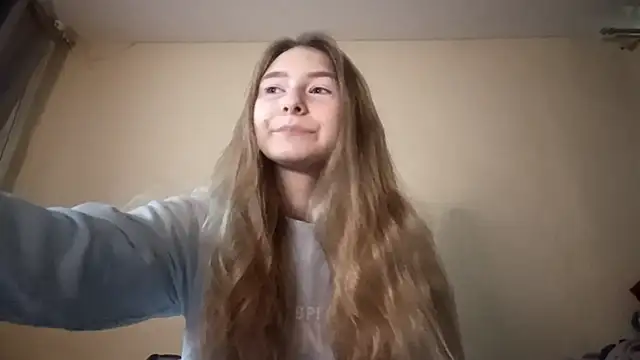 Nymera flare online show from December 2025 06:44:01 AM